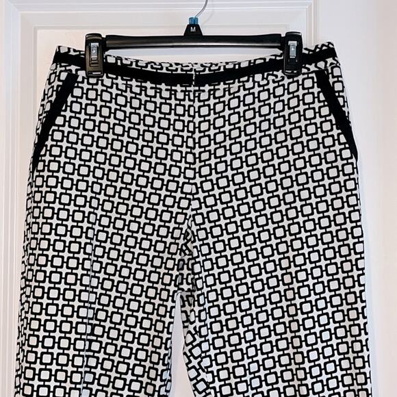 Talbots Black and White Geometric Patterned Crop Pants - Picture 2 of 9